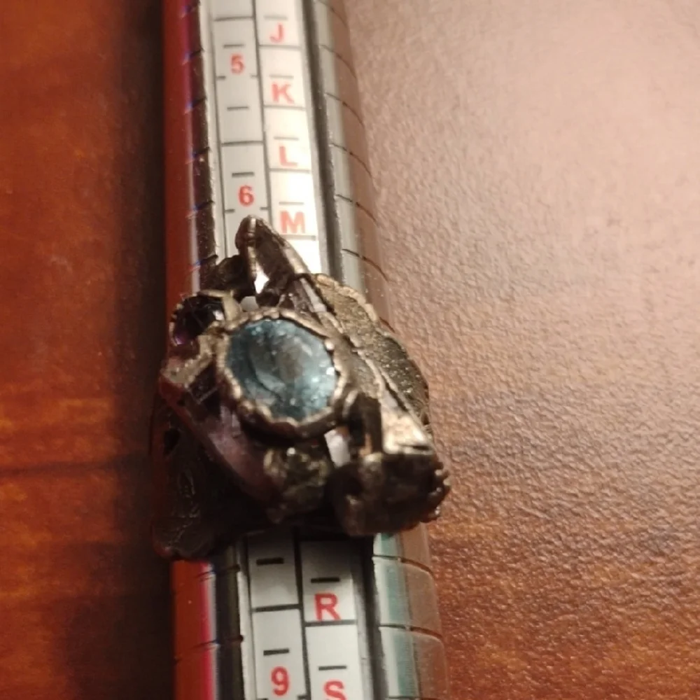 Artisan Ring with Aquamarine Gem - Picture 4 of 6